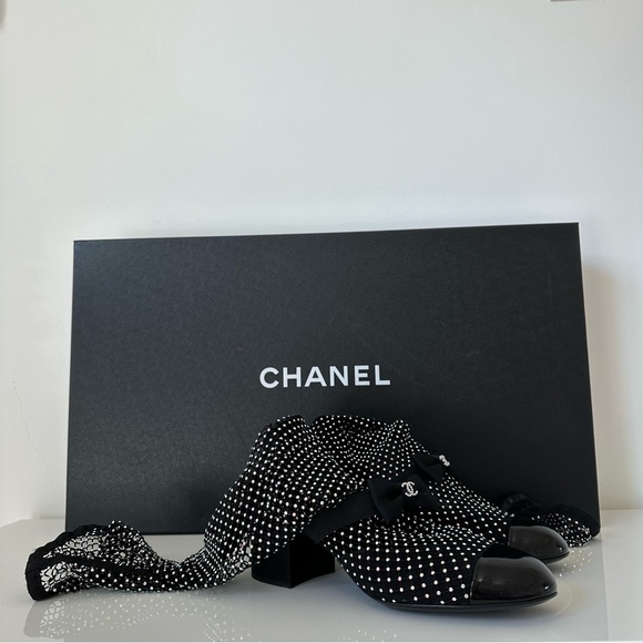 CHANEL
Resille Strass Kid Suede Patent Mary Jane Black Knee High Boots - Picture 4 of 15